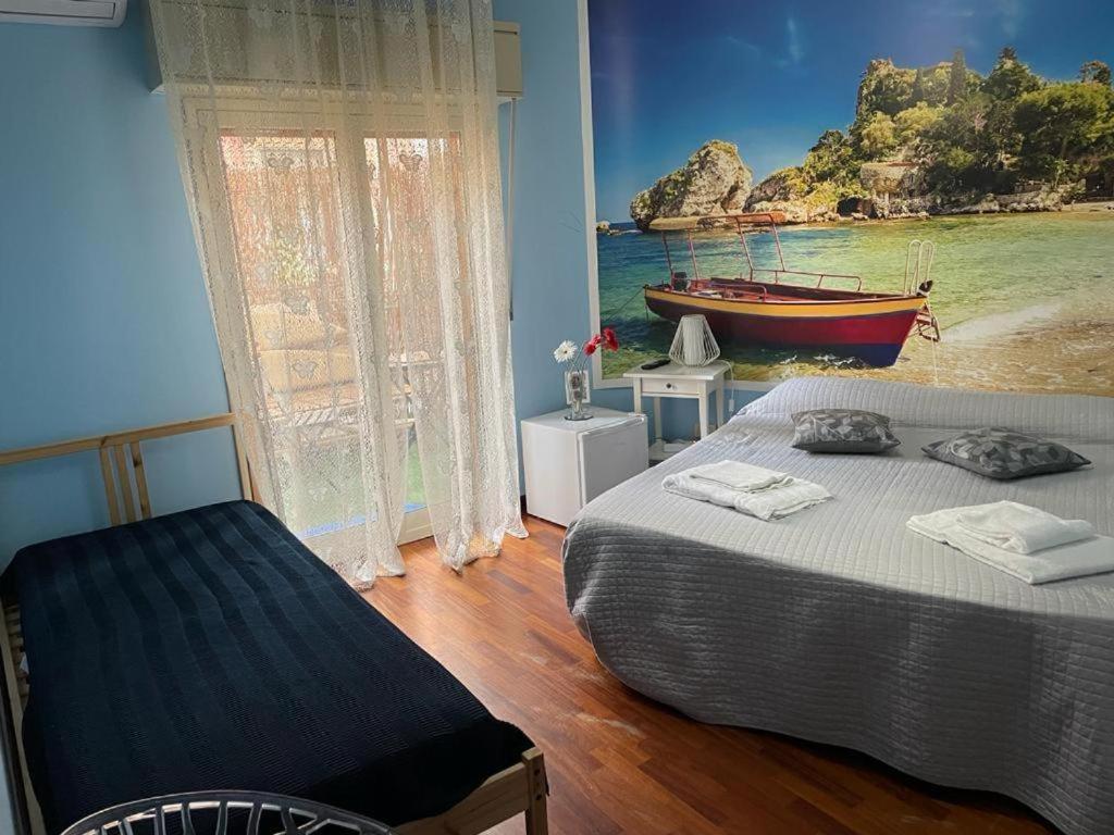 Locami Holiday&Rooms Jolanda Suite คาตาเนีย ภายนอก รูปภาพ